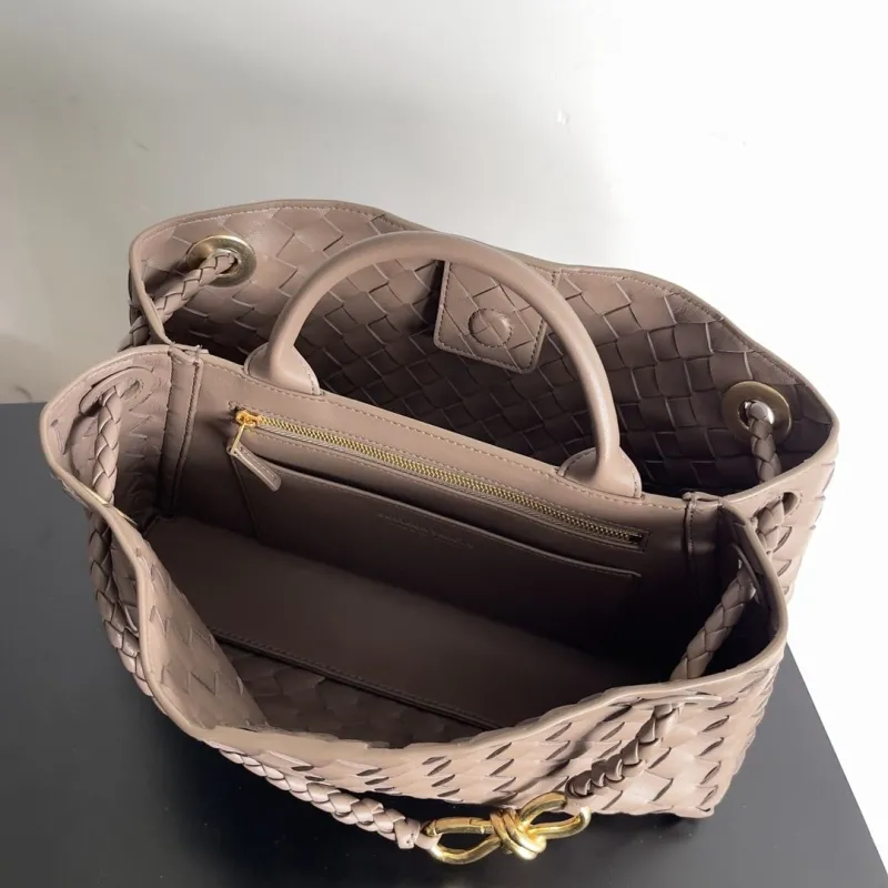 Bottega Veneta Taupe Woven Leather Shoulder Bag - Image 9