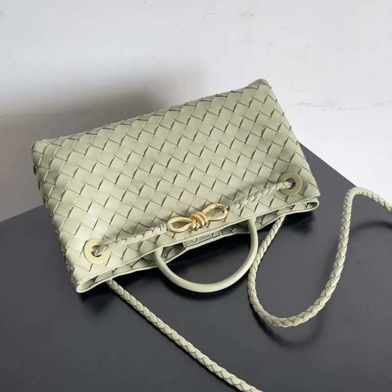 Bottega Veneta Light Green Woven Leather Handbag - Image 5
