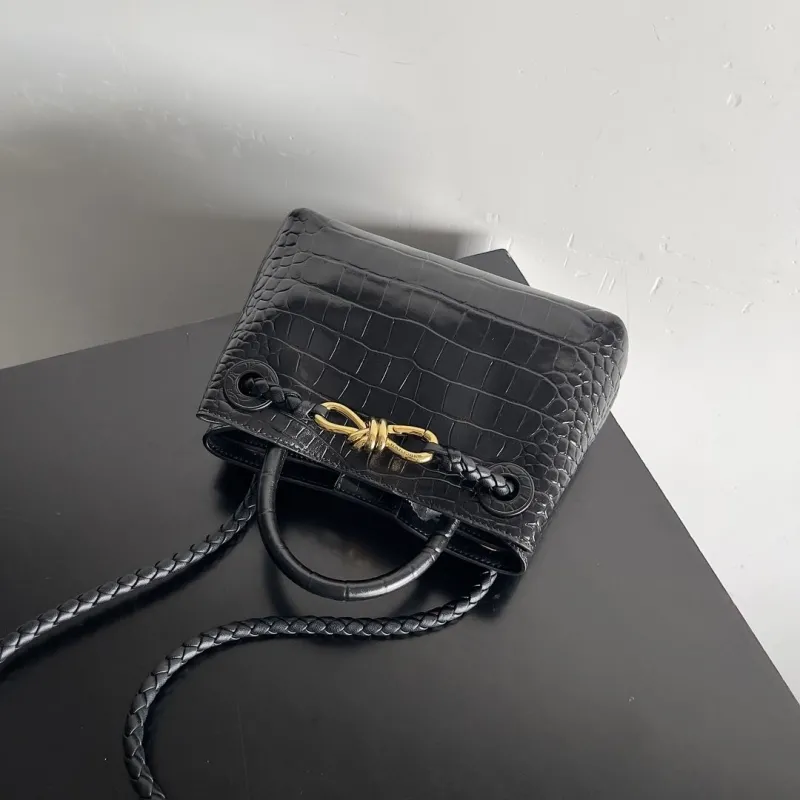 Bottega Veneta Black Croc Embossed Tote Bag 81 - Image 6