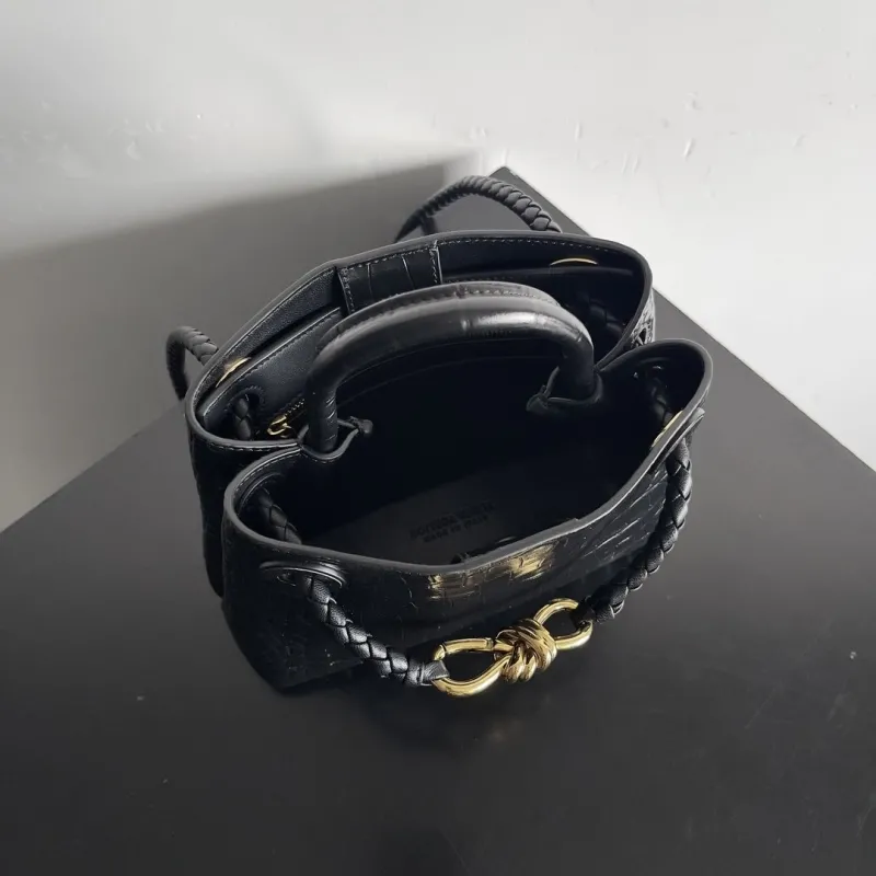 Bottega Veneta Black Croc Embossed Tote Bag 81 - Image 7