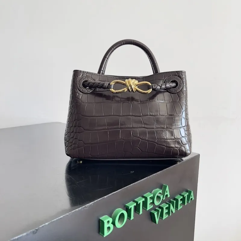 Bottega Veneta Dark Brown Croc Embossed Shopping Bag 84