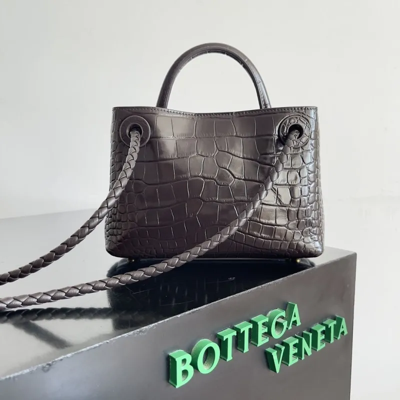 Bottega Veneta Dark Brown Croc Embossed Shopping Bag 84 - Image 3