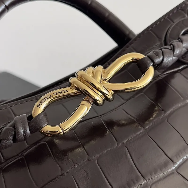 Bottega Veneta Dark Brown Croc Embossed Shopping Bag 84 - Image 5