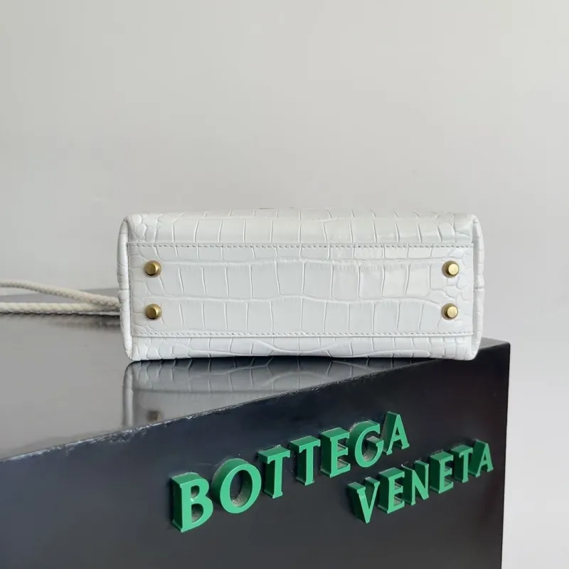 Bottega Veneta White Croc Embossed Mini Handbag - Image 4