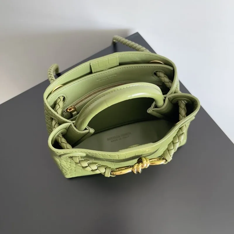 Bottega Veneta Green Croc Embossed Tote Bag 87 - Image 9