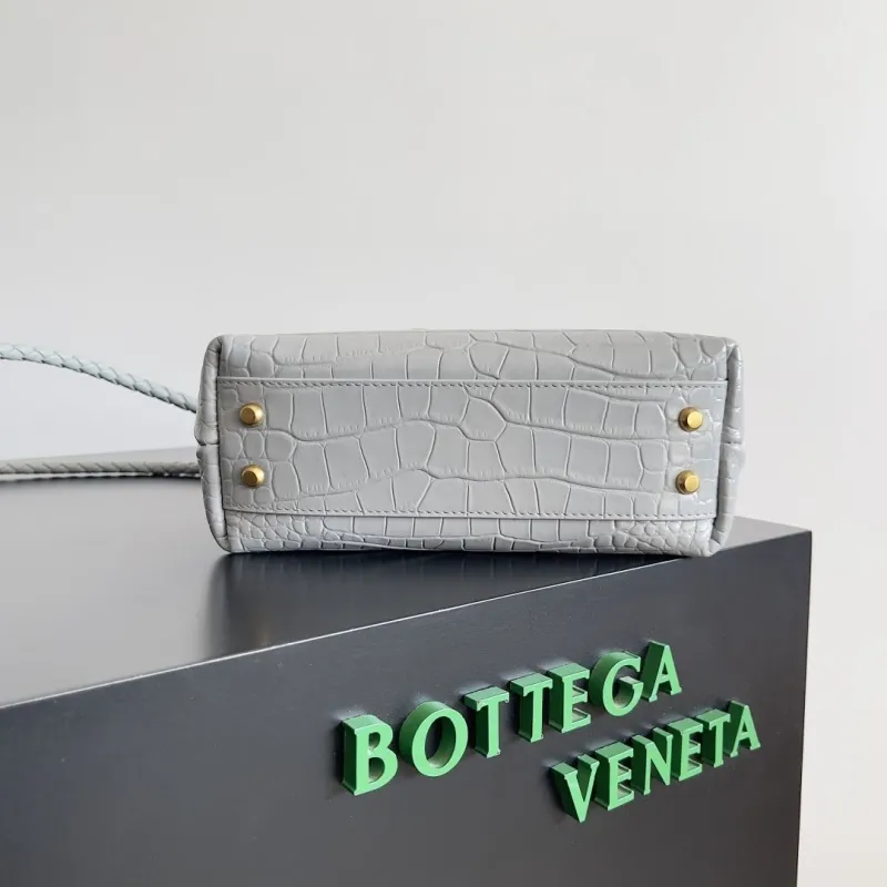 Bottega Veneta Gray Croc Embossed Leather Handbag - Image 4