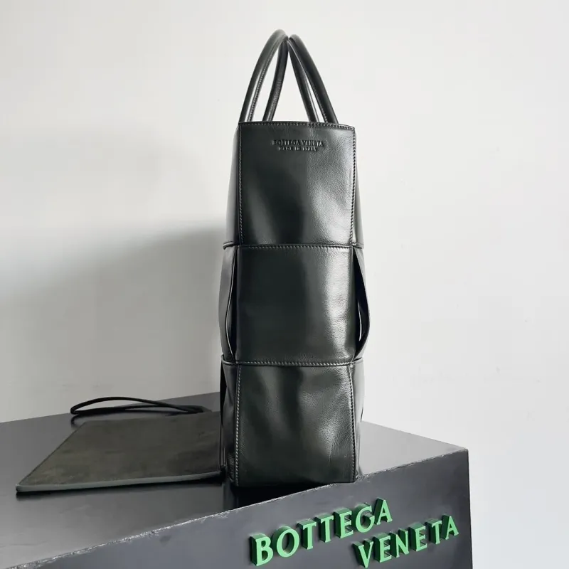 Alternative view of Bottega Veneta Dark Green Leather Tote Bag