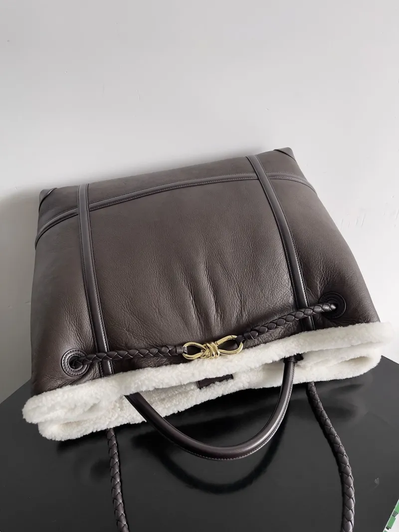 Bottega Veneta Brown Shearling Tote Bag 93 - Image 4