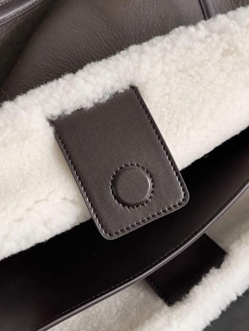 Bottega Veneta Brown Shearling Tote Bag 93 - Image 7