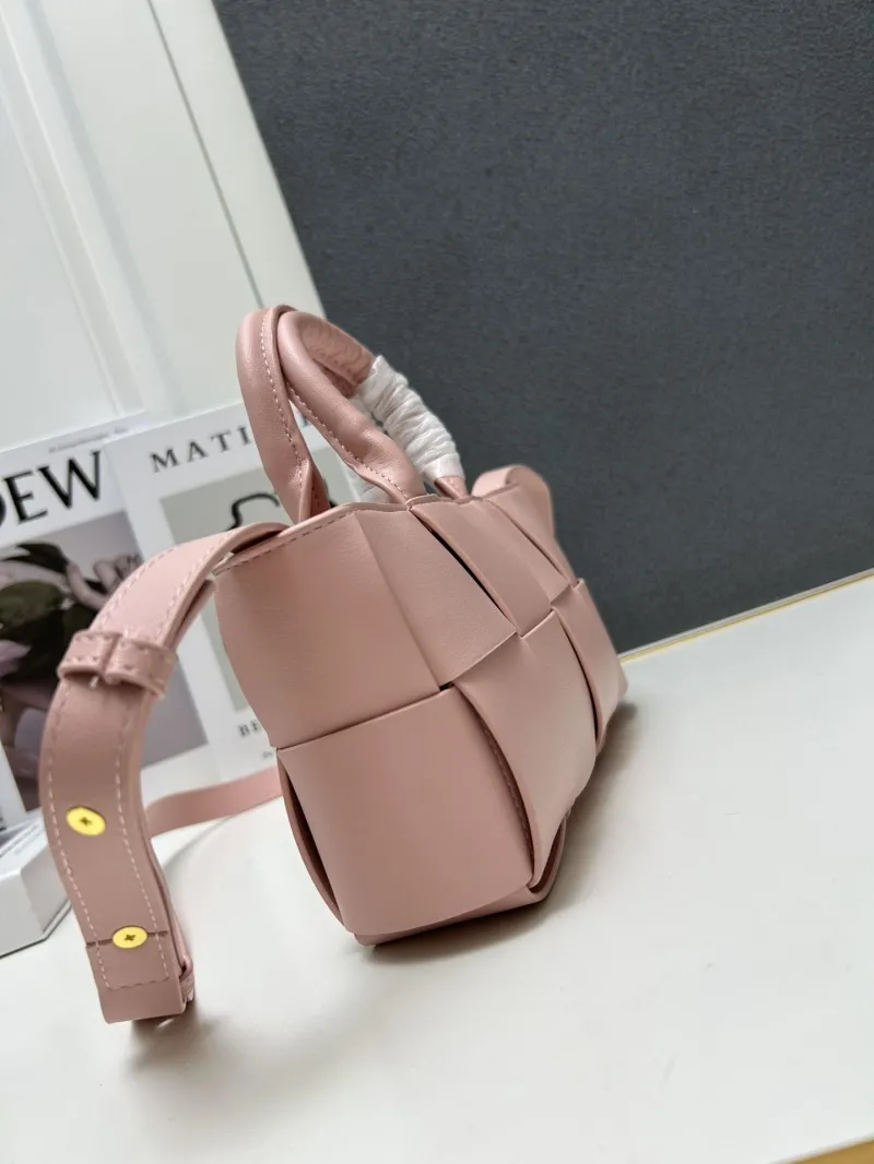BV Pink Woven Crossbody Handbag S07001 - Image 4