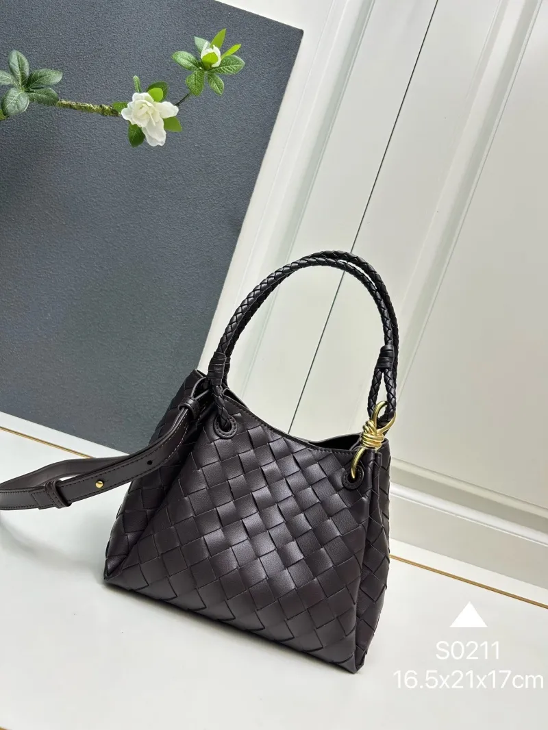 Alternative view of BV Shopping Bags-130