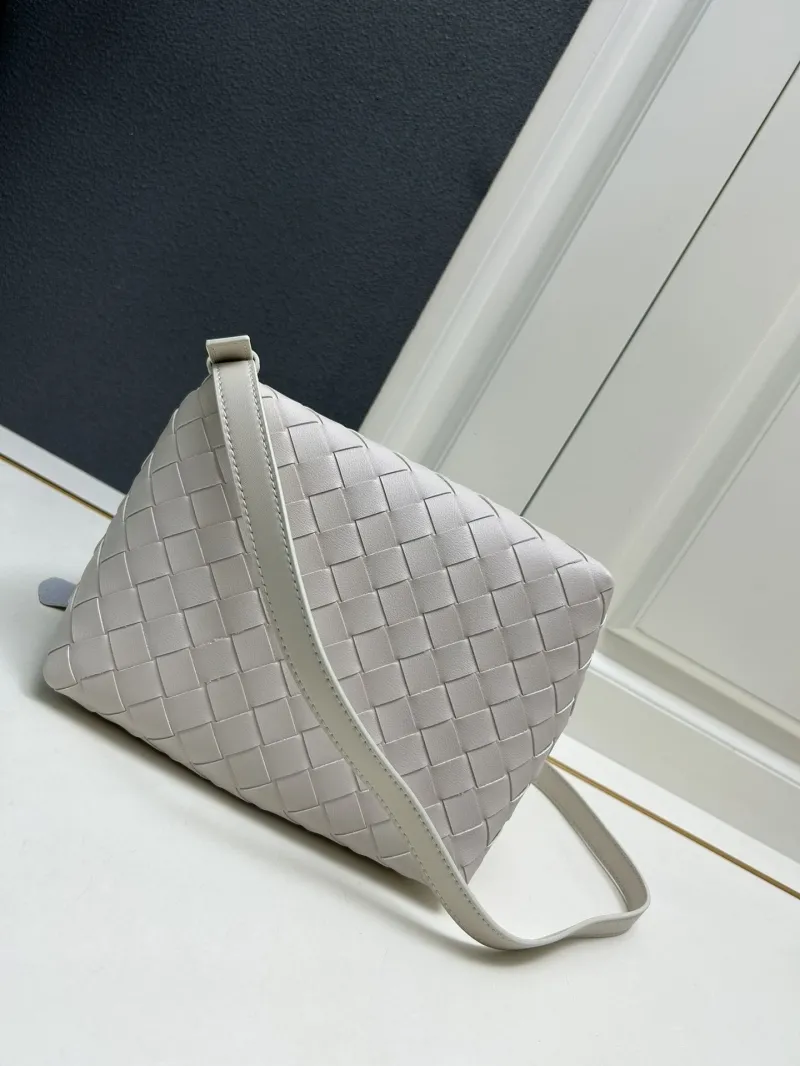 BV Shopping Bags-146 - Image 7