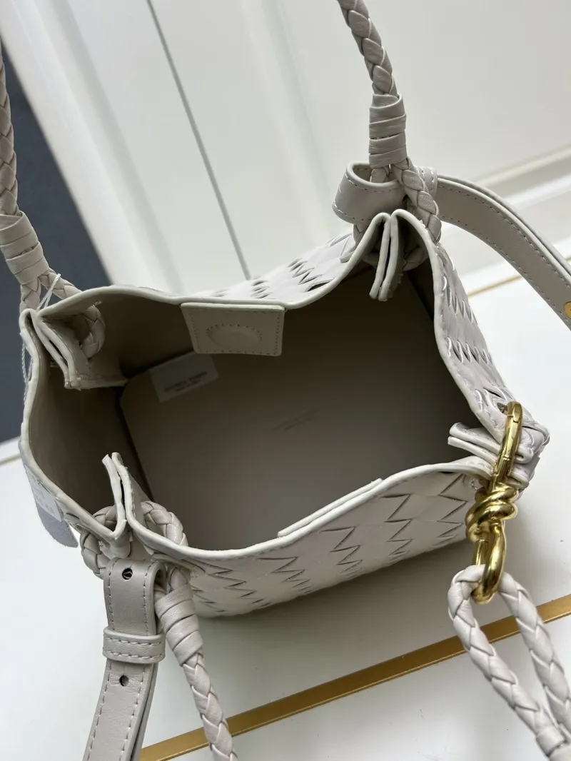 BV Shopping Bags-146 - Image 8