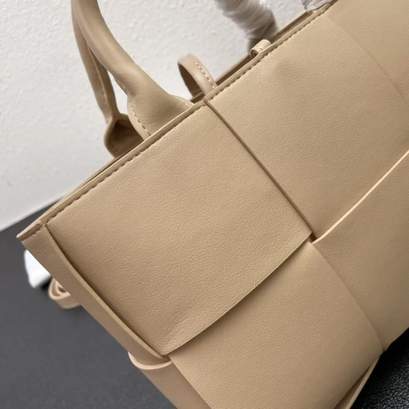 BV Shopping Bags-162 - Image 5