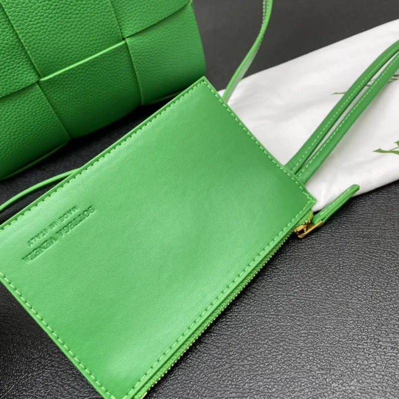 Bottega Veneta Green Mini Tote Bag S06002 20x13x7cm - Image 8