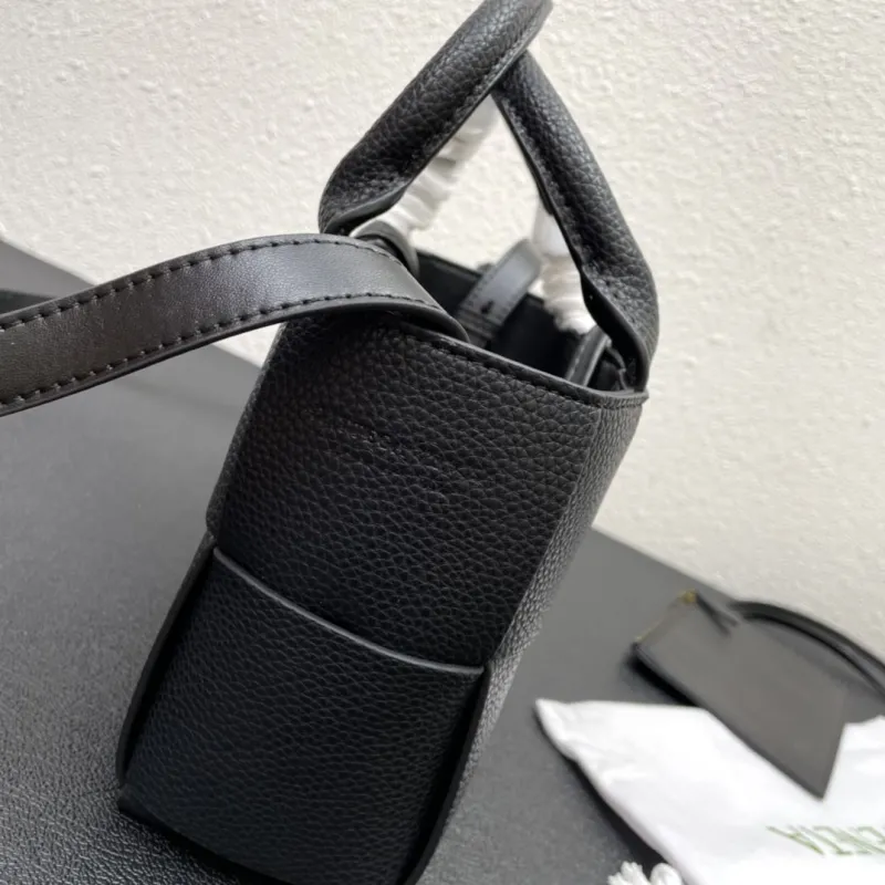 Black Bottega Veneta Mini Tote Bag S06002 - Image 5
