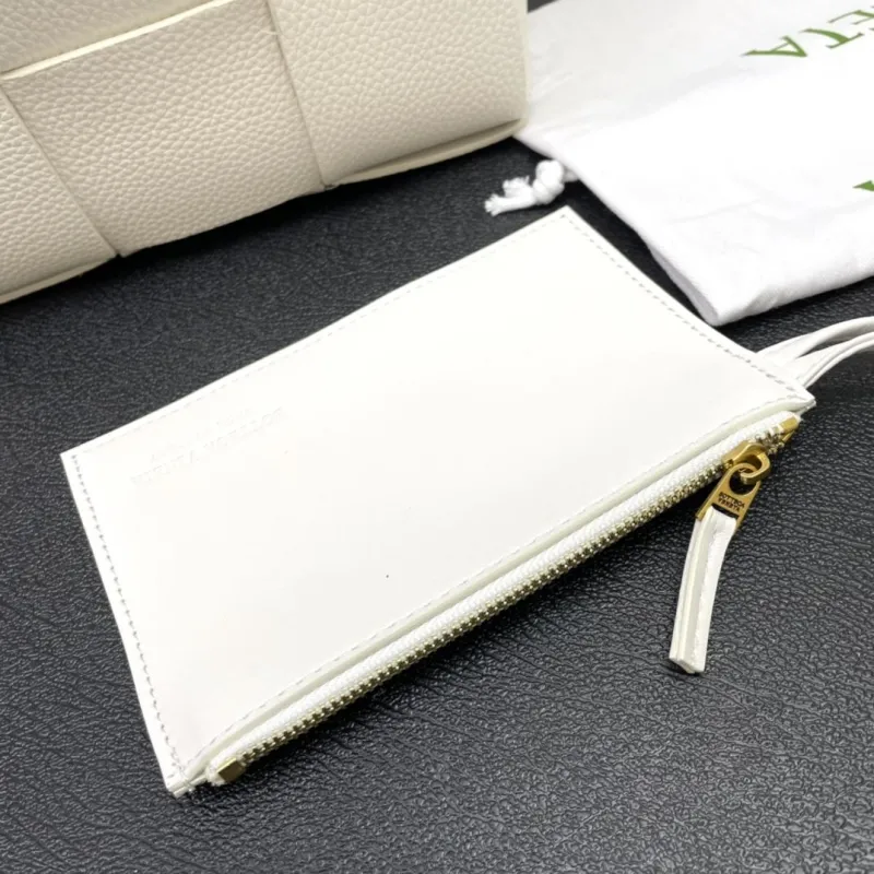 Bottega Veneta White Mini Tote Bag S06002 - Image 9