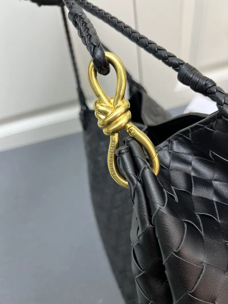 BV Black Woven Large Shoulder Bag S0211 with Pouch - Image 4