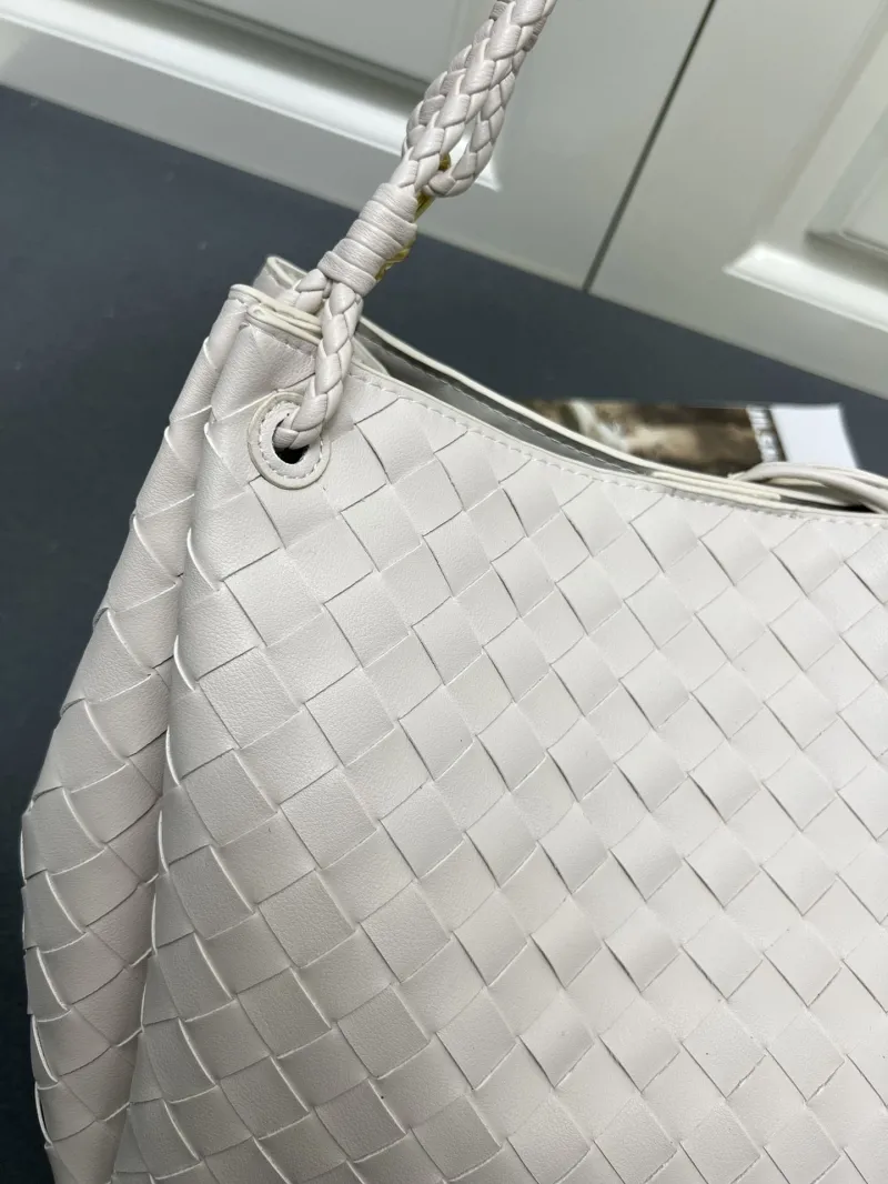 BV Shopping Bags-207 - Image 5