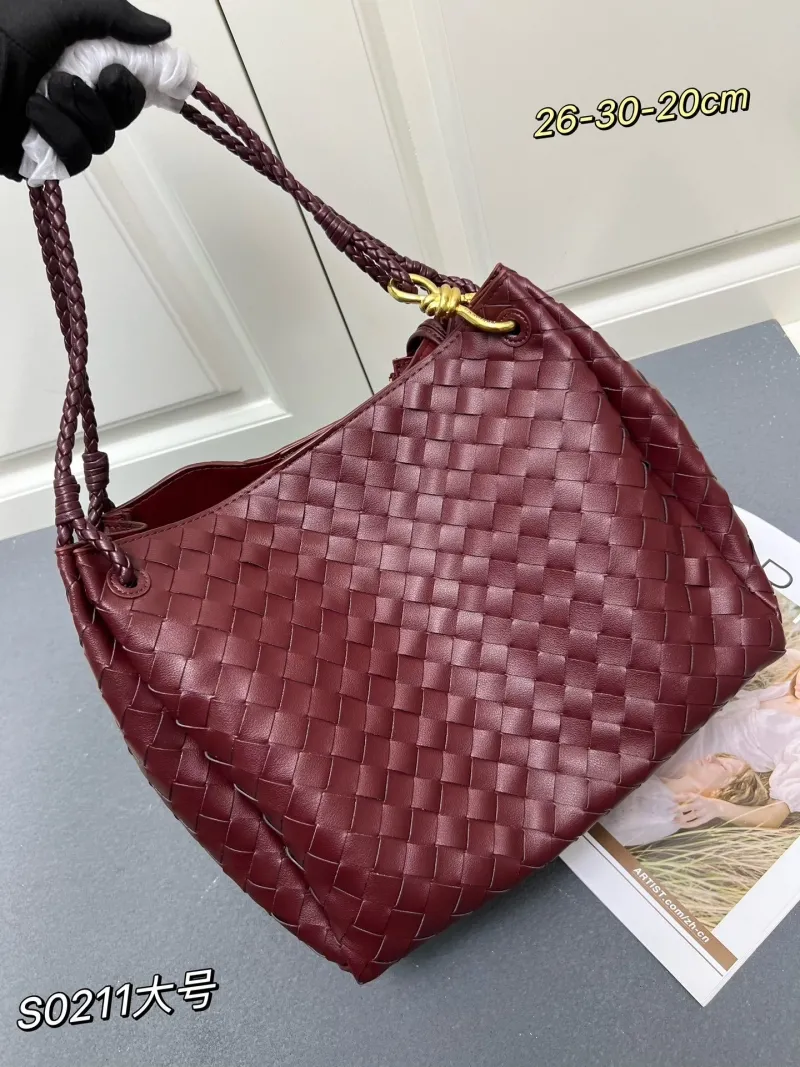 Alternative view of BV Shopping Bags-209