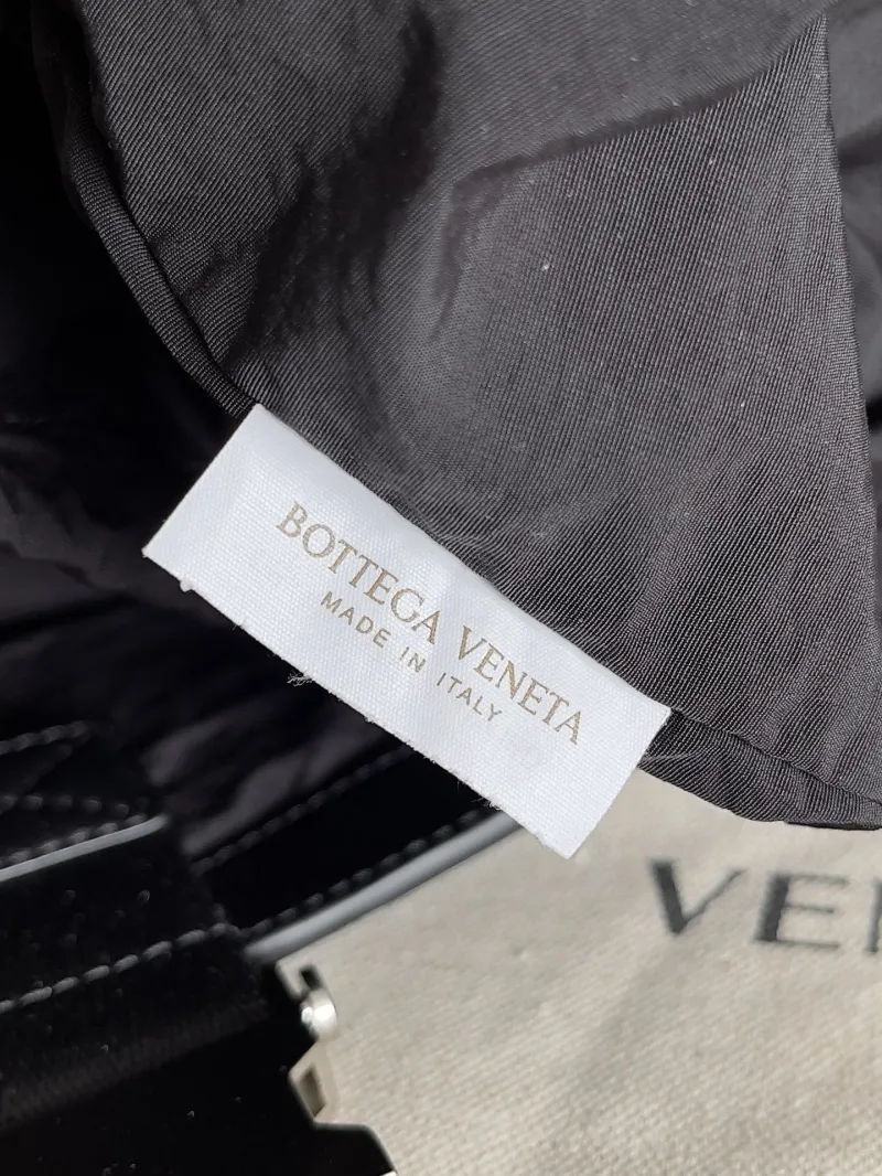 Bottega Veneta Black Woven Leather Backpack - Image 7