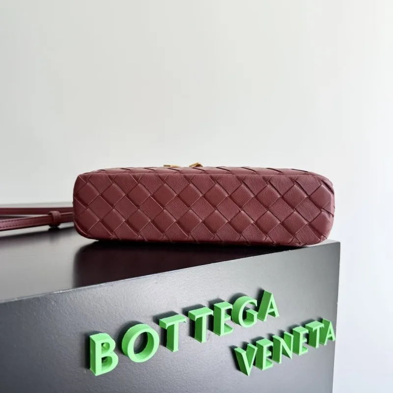 Alternative view of BV Cosmetic Bags-1