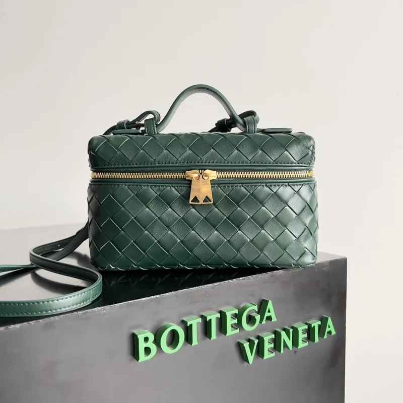 BV Cosmetic Bags-3