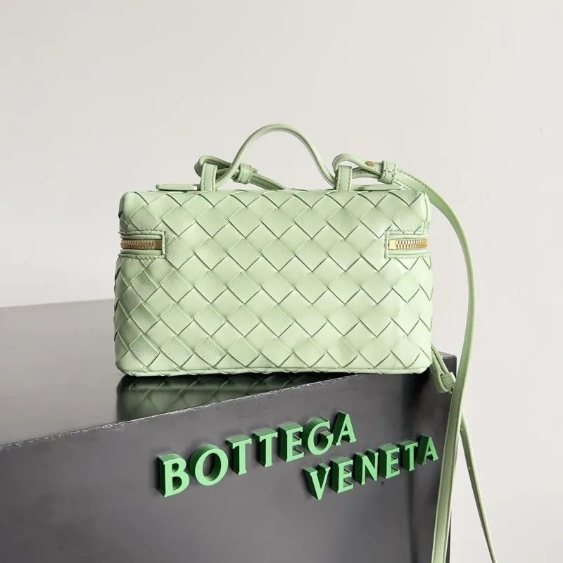 Bottega Veneta Mint Green Woven Crossbody Bag - Image 6