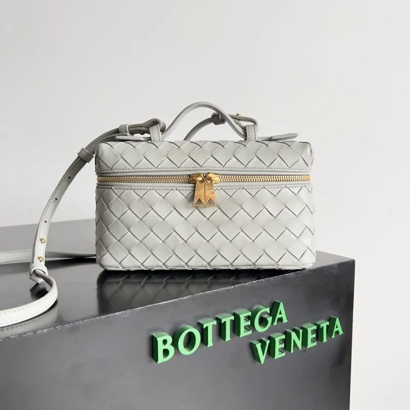 BV Cosmetic Bags-5