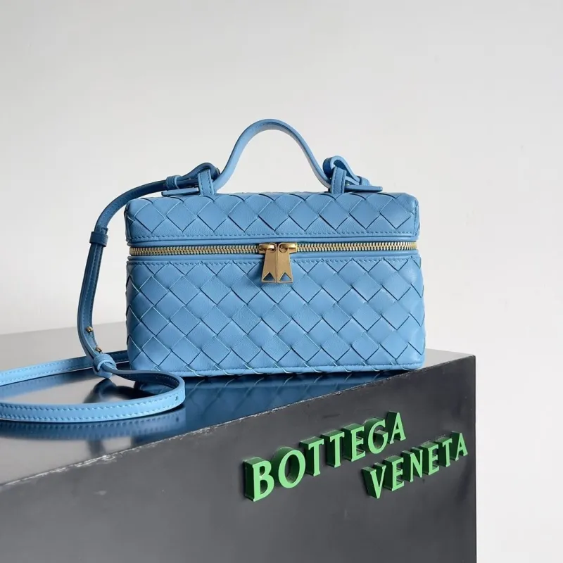 BV Cosmetic Bags-10