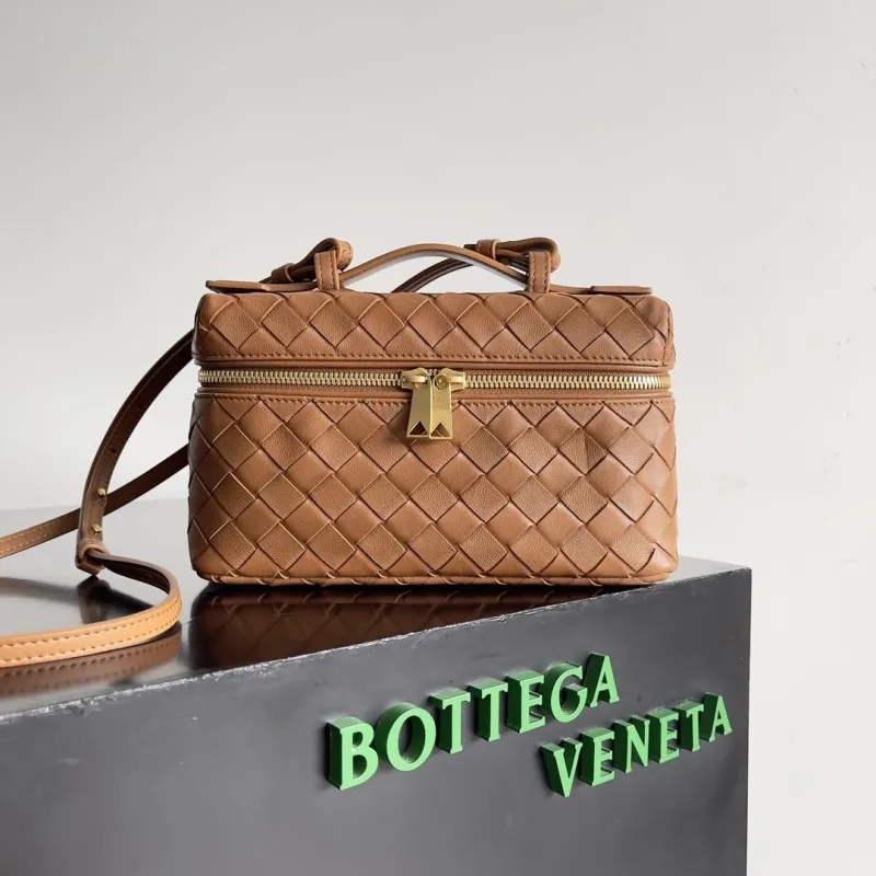BV Cosmetic Bags-12