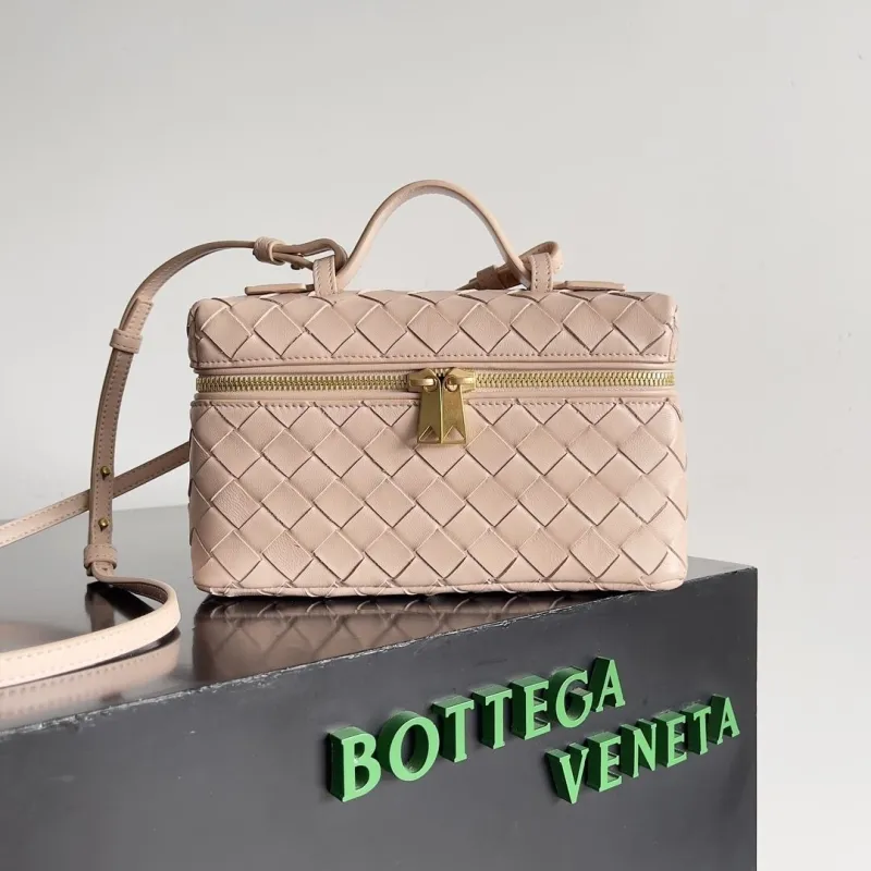 BV Cosmetic Bags-13