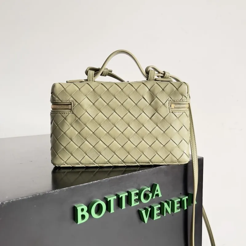 Bottega Veneta Intrecciato Crossbody Bag Light Green - Image 3