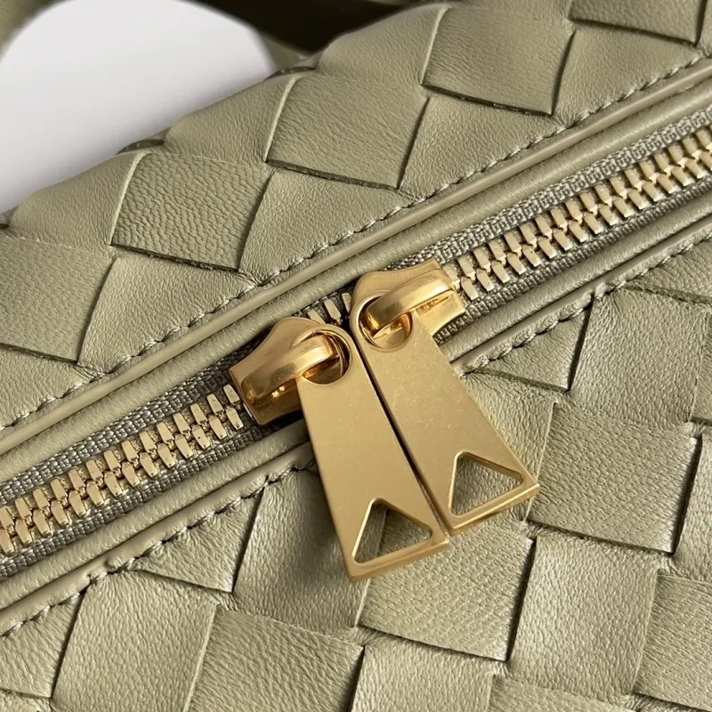 Bottega Veneta Intrecciato Crossbody Bag Light Green - Image 5