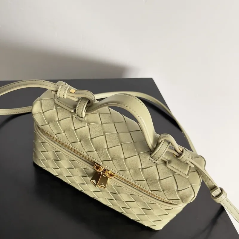 Bottega Veneta Intrecciato Crossbody Bag Light Green - Image 7