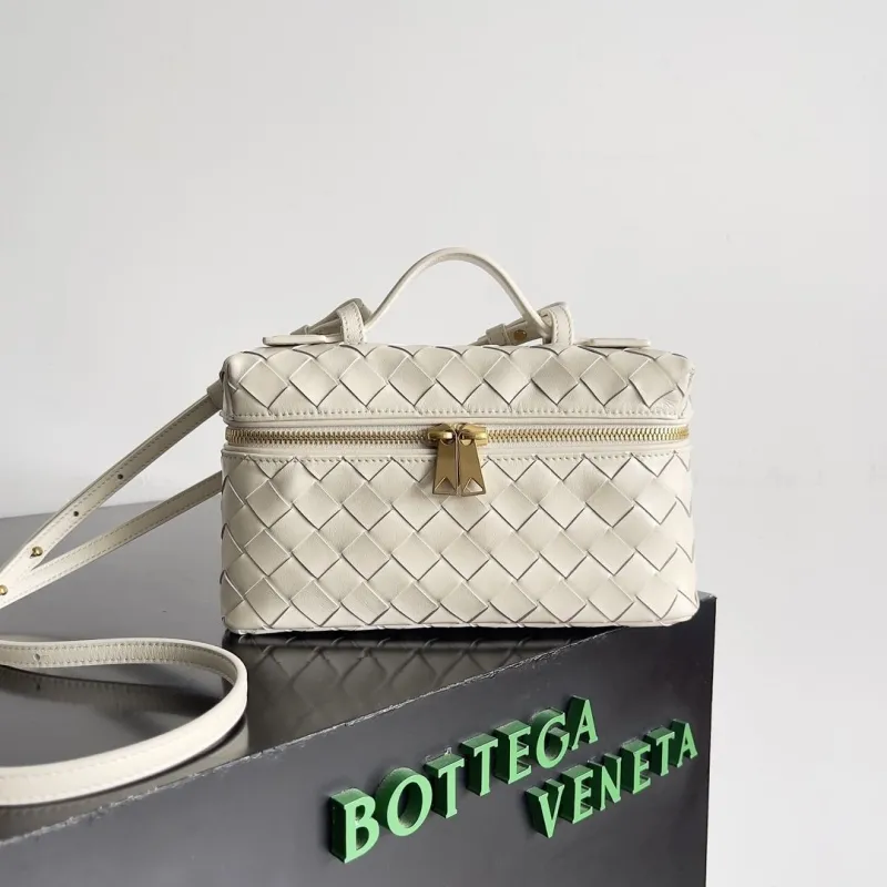 BV Cosmetic Bags-17