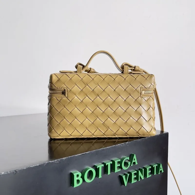 Bottega Veneta Tan Woven Leather Crossbody Bag - Image 3