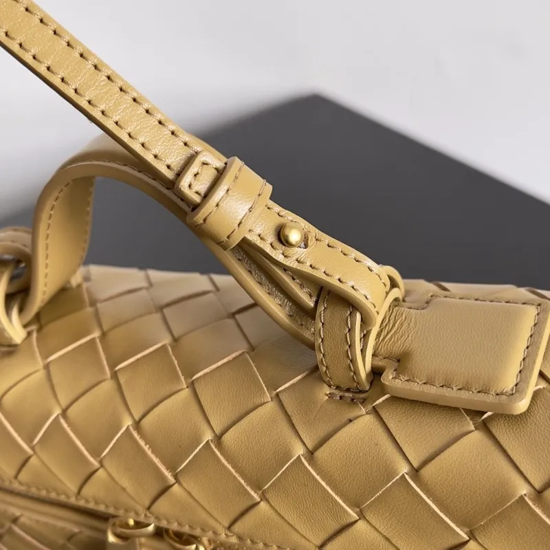 Bottega Veneta Tan Woven Leather Crossbody Bag - Image 5