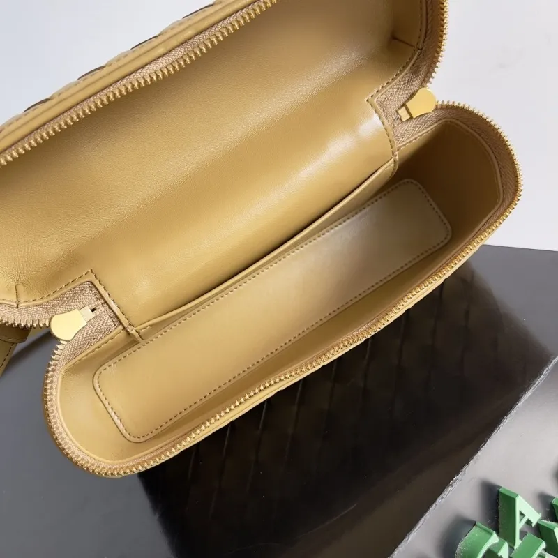 Bottega Veneta Tan Woven Leather Crossbody Bag - Image 9