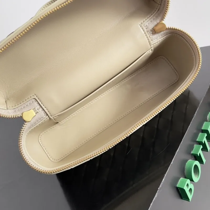 BV Cosmetic Bags-19 - Image 9