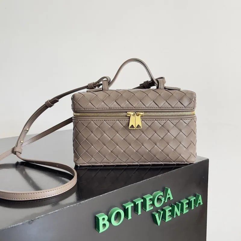 BV Cosmetic Bags-20
