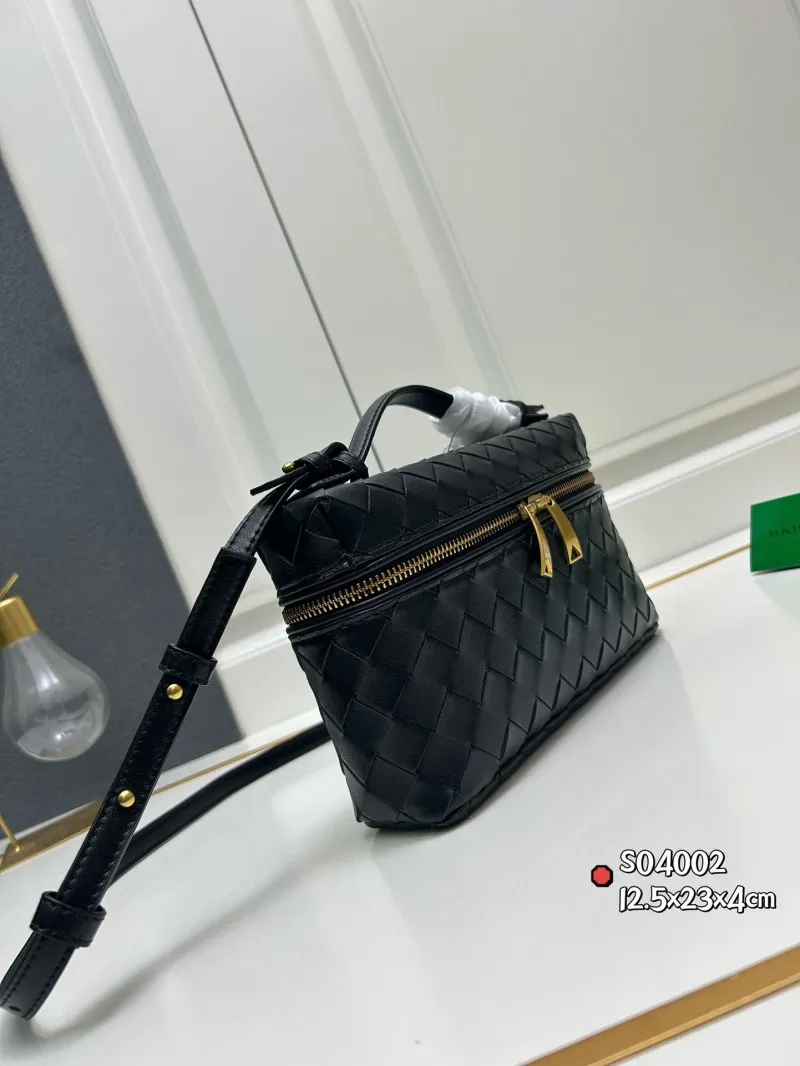 Alternative view of Black Bottega Veneta Crossbody Bag S04002