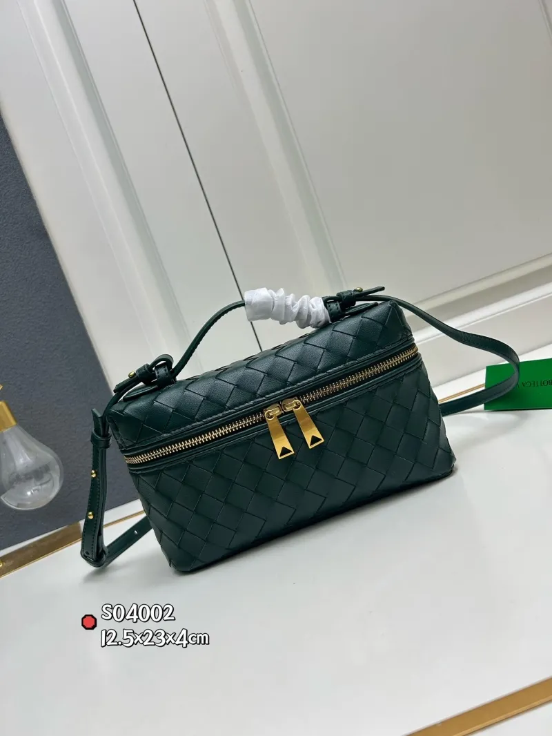 Bottega Veneta Dark Green Crossbody Bag S04002