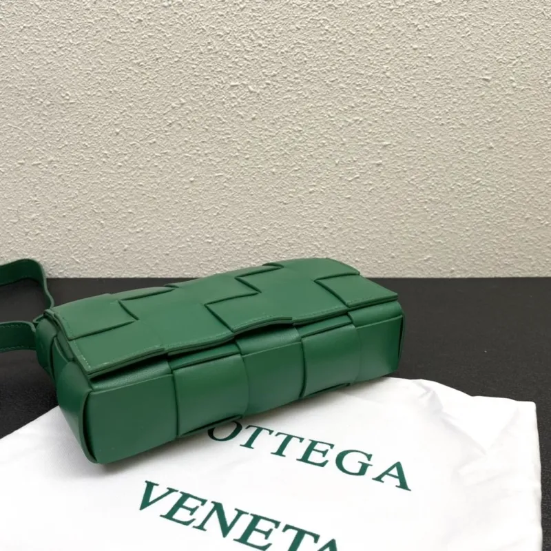 Bottega Veneta Small Green Crossbody Bag 23cm 3029 - Image 4