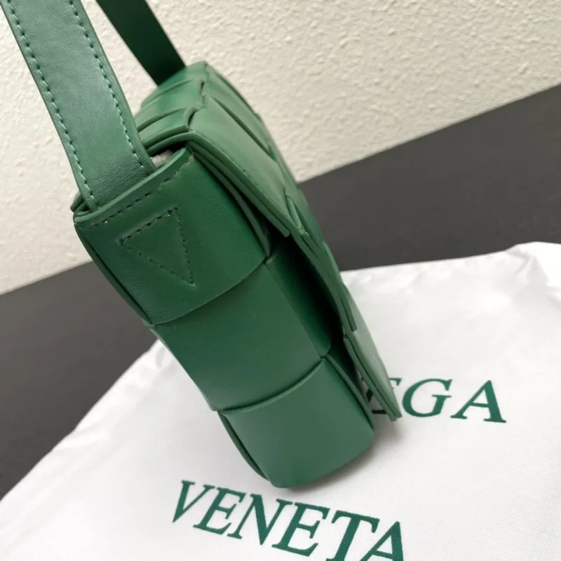 Bottega Veneta Small Green Crossbody Bag 23cm 3029 - Image 5