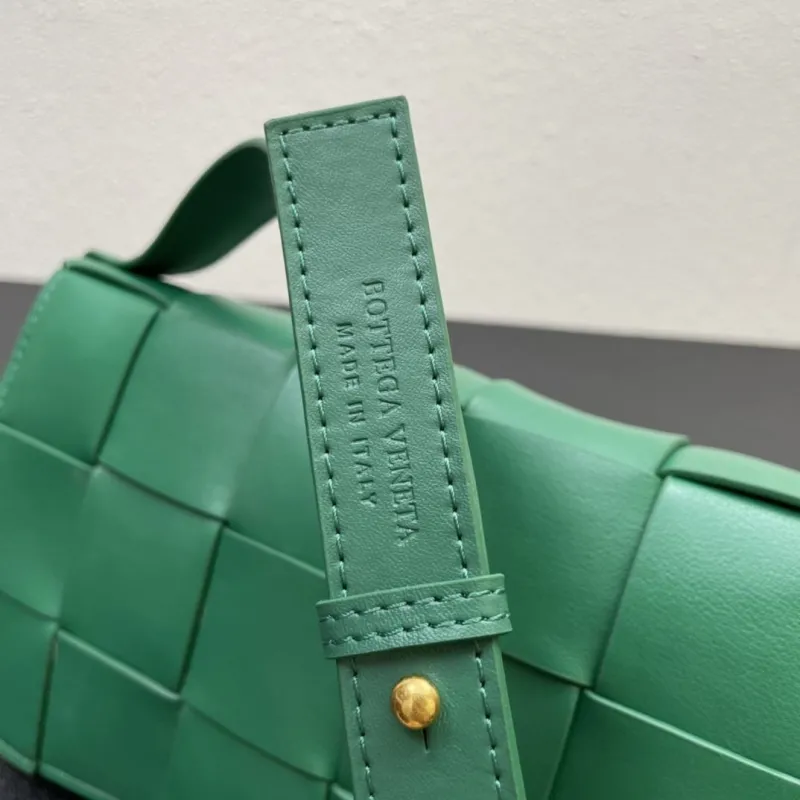 Bottega Veneta Small Green Crossbody Bag 23cm 3029 - Image 6