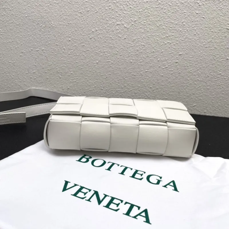 Bottega Veneta Small White Crossbody Bag - Image 4