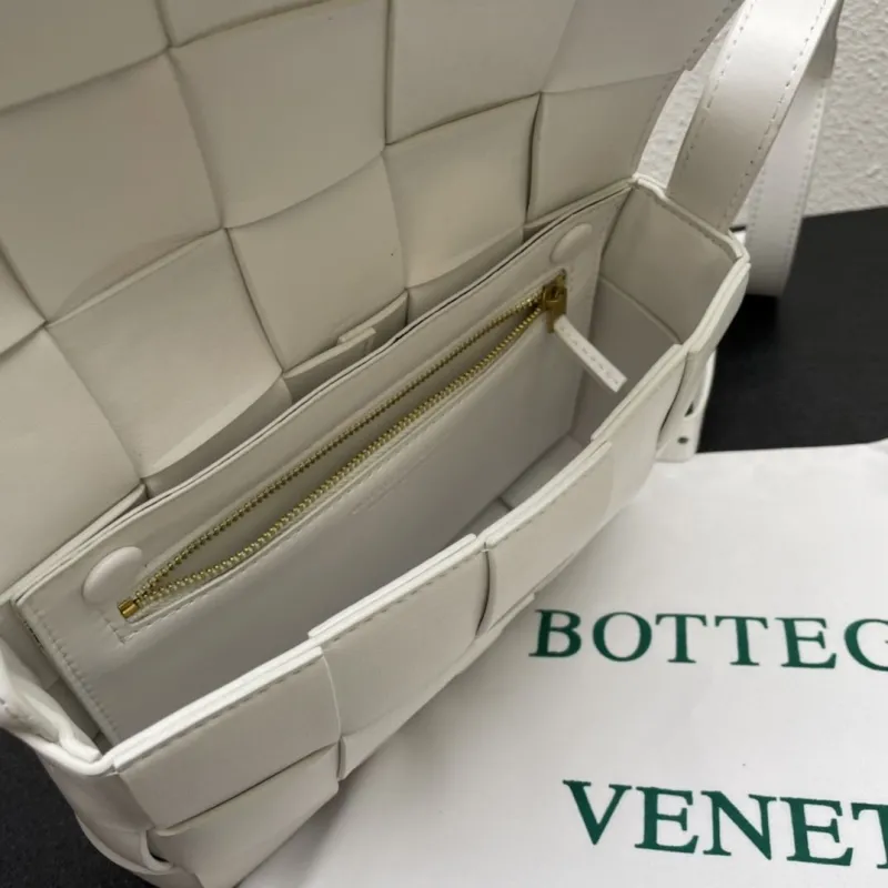 Bottega Veneta Small White Crossbody Bag - Image 8