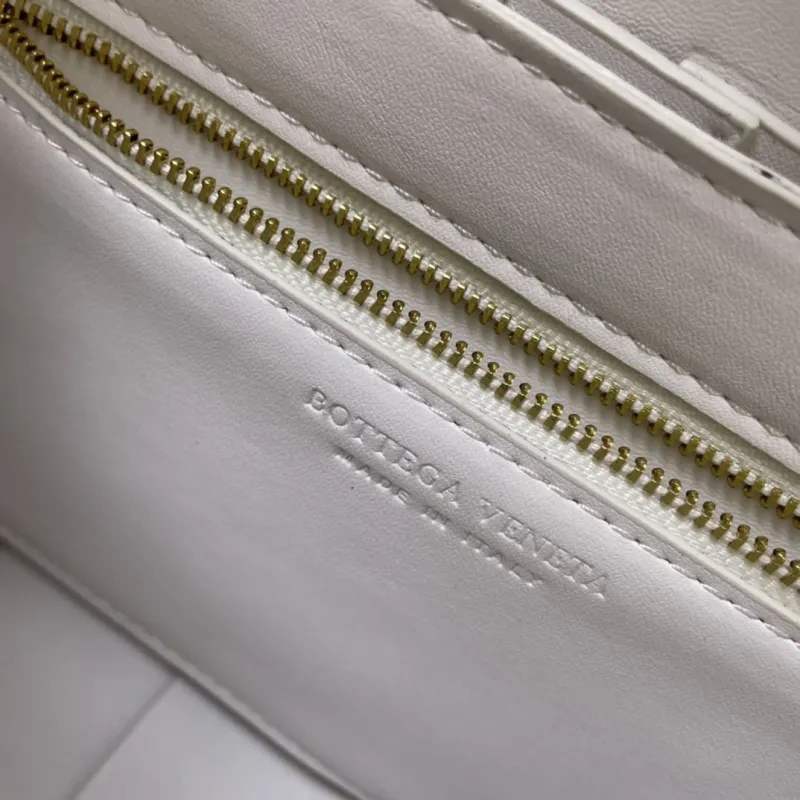 Bottega Veneta Small White Crossbody Bag - Image 9