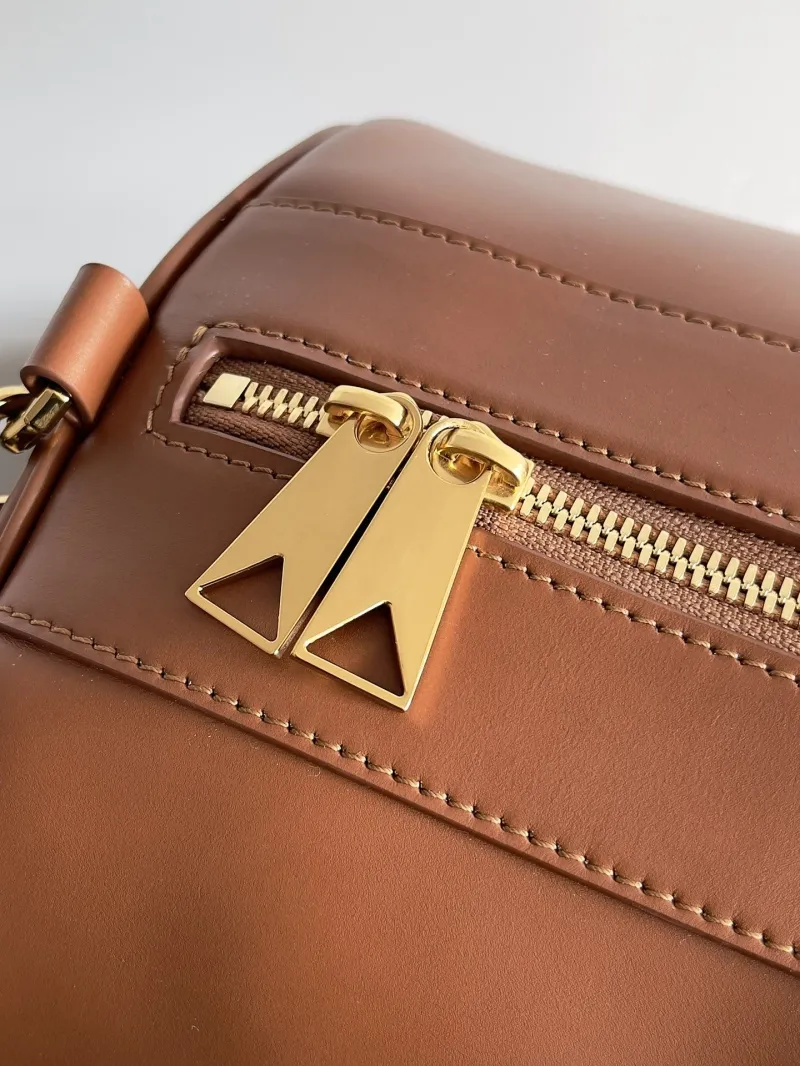 Bottega Veneta Brown Leather Duffle Travel Bag - Image 6